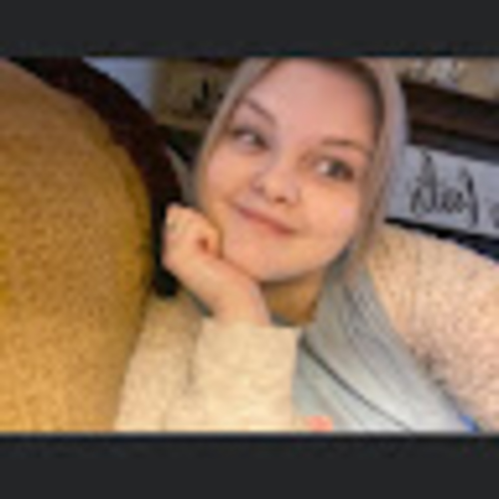 Meet your Posher, Kayla